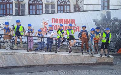 Юные чебоксарцы познакомились с вокзалом и почли память героев!