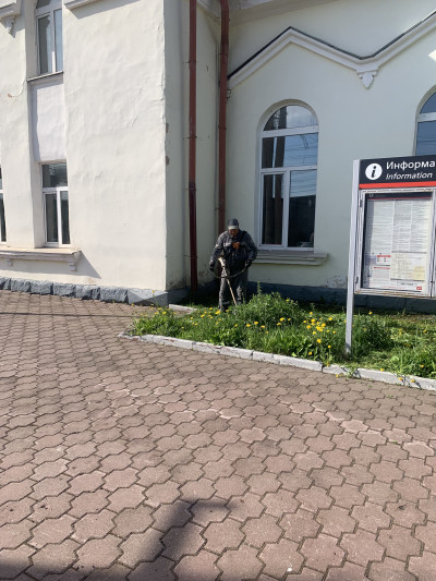 Весенний порядок на станции